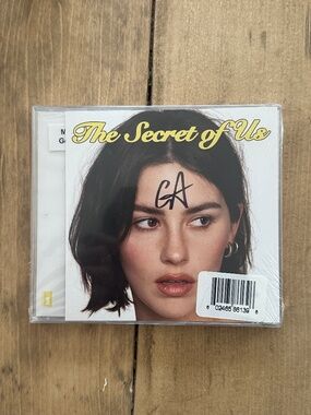Signed Gracie Abrams The Secret of Us